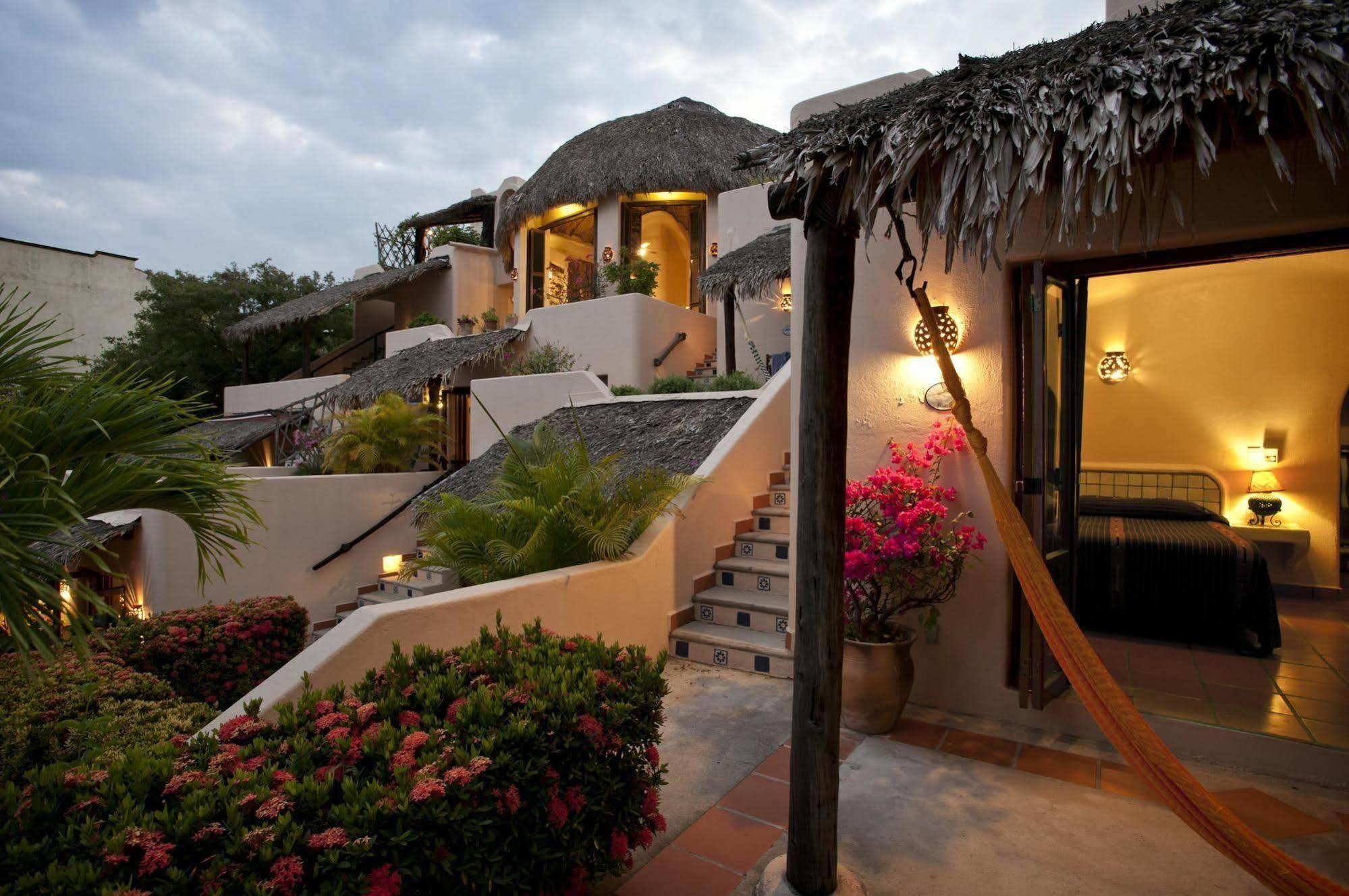 Agua Azul La Villa Санта Крус Уатулко Екстериор снимка